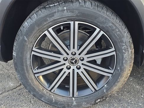 New 2025 Mercedes-Benz GLE 350 4MATIC image 5