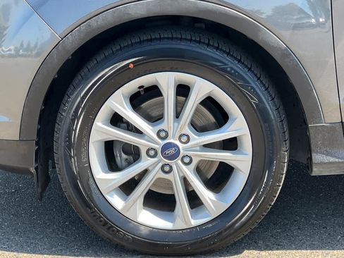 Used 2017 Ford Escape SE FWD image 30