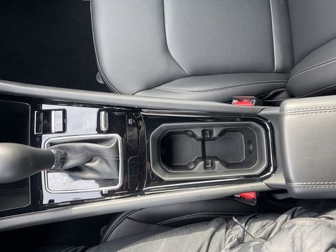 New 2026 Jeep Compass Limited image 32