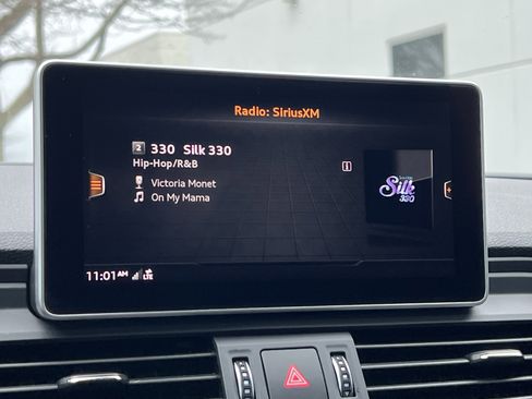 Used 2020 Audi SQ5 Premium Plus w/ Premium Plus Package image 24