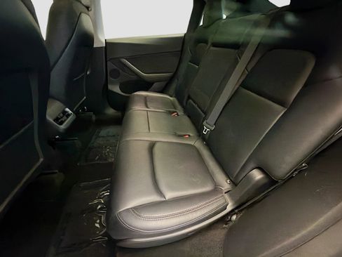 Used 2024 Tesla Model Y Long Range image 13