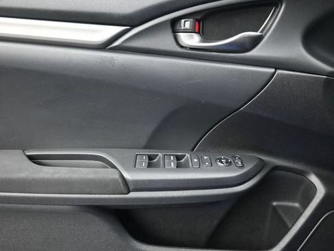 Used 2018 Honda Civic Sport image 23
