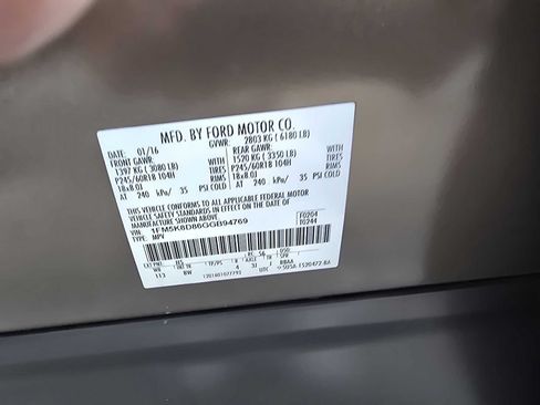 Used 2016 Ford Explorer XLT w/ Equipment Group 202A AWD/4WD image 18