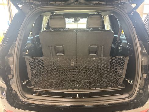 Used 2023 Jeep Grand Cherokee L Altitude image 11