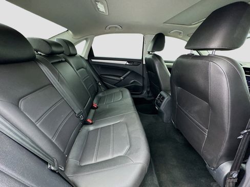 Used 2022 Volkswagen Passat 2.0T SE image 19