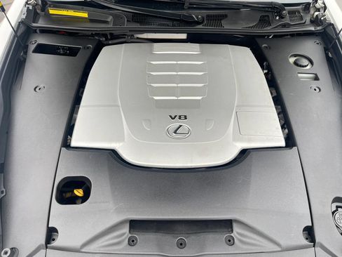 Used 2013 Lexus LS 460 w/ Comfort Pkg RWD image 13
