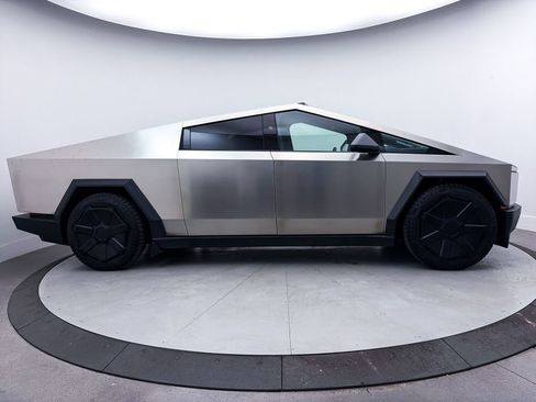 Used 2024 Tesla Cybertruck Cyberbeast image 37