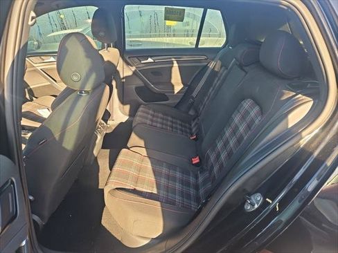 Used 2017 Volkswagen GTI SE FWD image 13