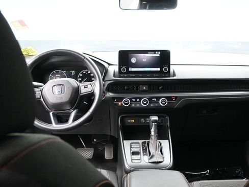 Used 2023 Chevrolet Traverse LS image 14