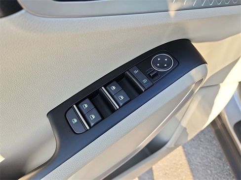 New 2025 Kia Soul LX w/ LX Technology Package image 11