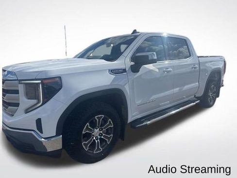 Used 2023 GMC Sierra 1500 SLE image 2