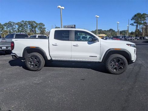 New 2025 GMC Canyon Elevation w/ Convenience Package image 3