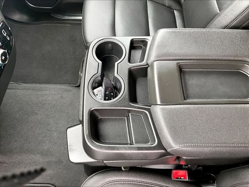 Used 2026 GMC Sierra 1500 SLT image 19