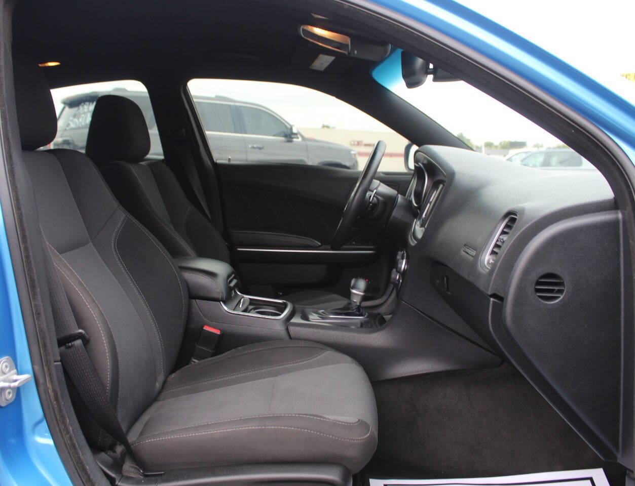 Used 2016 Dodge Charger R/T RWD image 10