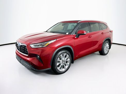 Used 2022 Toyota Highlander Limited image 3