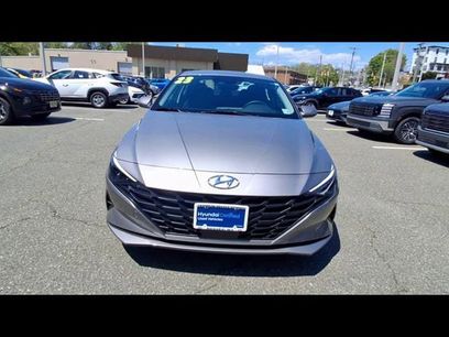 Certified 2023 Hyundai Elantra SEL w/ Convenience Package