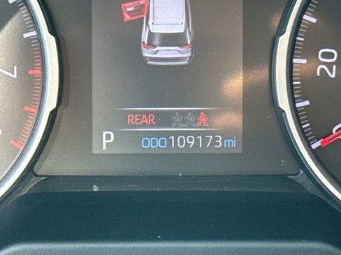 Used 2019 Toyota RAV4 XLE w/ All Weather Liner Package AWD/4WD image 16
