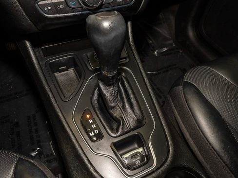 Used 2022 Jeep Cherokee Latitude Lux image 15