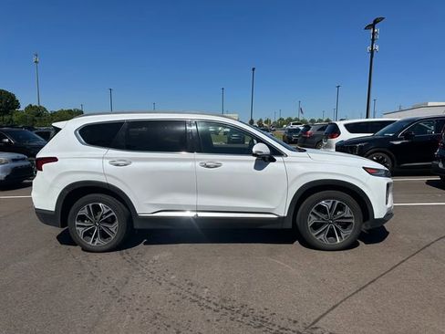 Used 2019 Hyundai Santa Fe FWD image 4