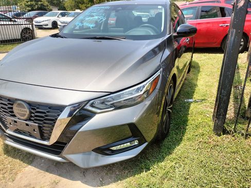 Used 2021 Nissan Sentra SV FWD image 4