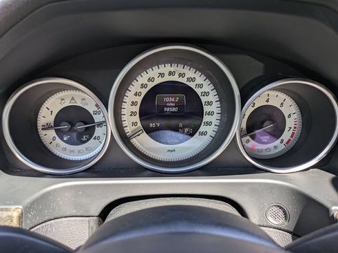 Used 2016 Mercedes-Benz E 350 4MATIC Sedan image 31
