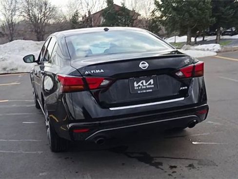 Used 2021 Nissan Altima 2.5 SR image 9
