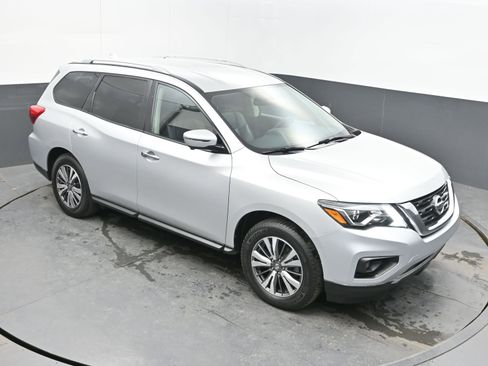 Used 2020 Nissan Pathfinder SL image 29