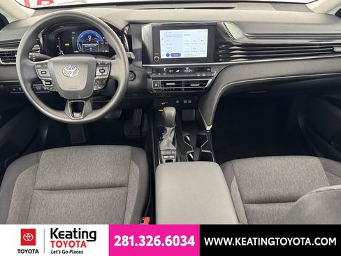 Used 2025 Toyota Camry LE FWD image 22