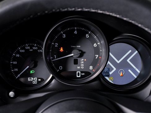 Certified 2025 Porsche Macan image 21