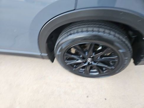 Used 2024 MAZDA CX-5 Carbon Edition image 11