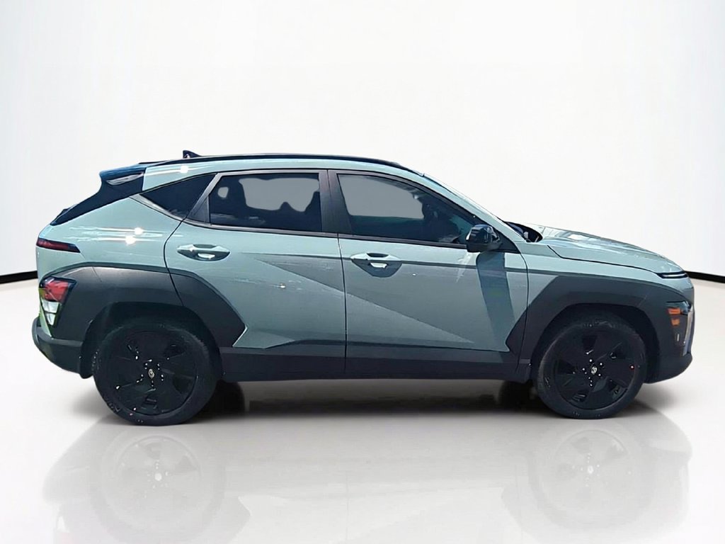 Used 2027 Hyundai Kona SEL Sport FWD image 4