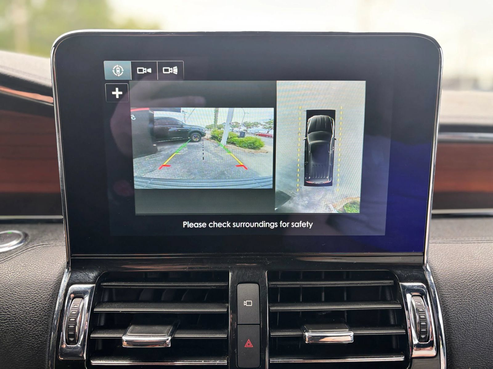 Used 2018 Lincoln Navigator Select w/ Technology Package AWD/4WD image 23