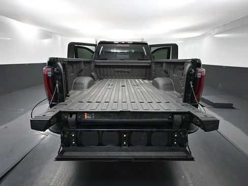 Used 2024 GMC Sierra 2500 AT4 w/ AT4 Preferred Package AWD/4WD image 49