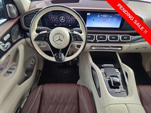 Certified 2025 Mercedes-Benz Maybach GLS 600 4MATIC image 13