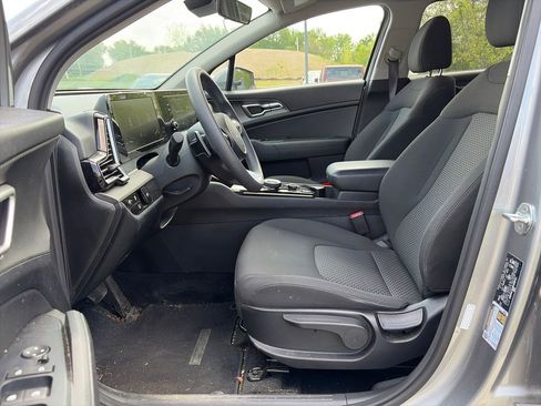Used 2023 Kia Sportage LX AWD/4WD image 14