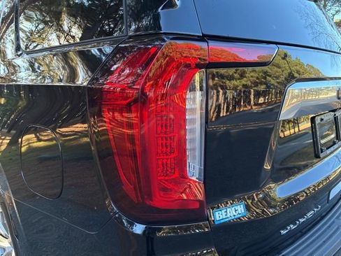 Used 2021 GMC Yukon Denali w/ Denali Ultimate Package image 14