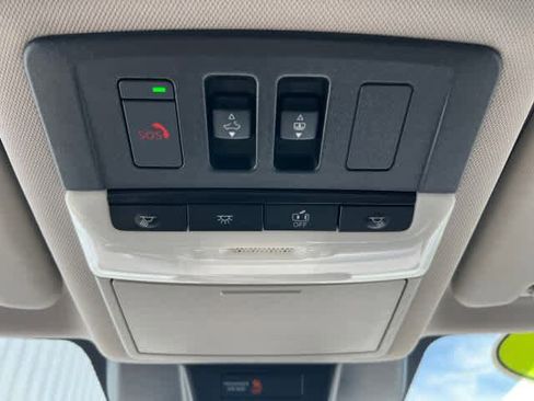 Used 2021 Nissan Rogue SV w/ Premium Package AWD/4WD image 31