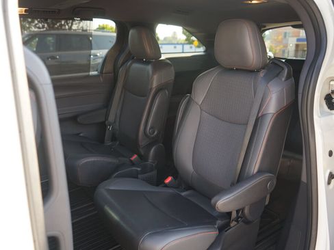 Used 2022 Toyota Sienna XSE w/ XSE Plus Package AWD/4WD image 17