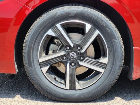 Certified 2025 Nissan Sentra SV w/ All-Weather Package FWD image 9