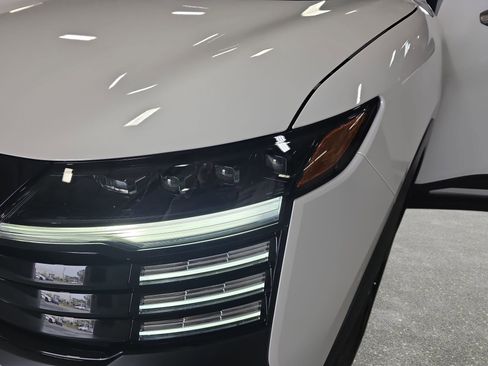 New 2026 Nissan Kicks SR w/ SR Premium Package image 30