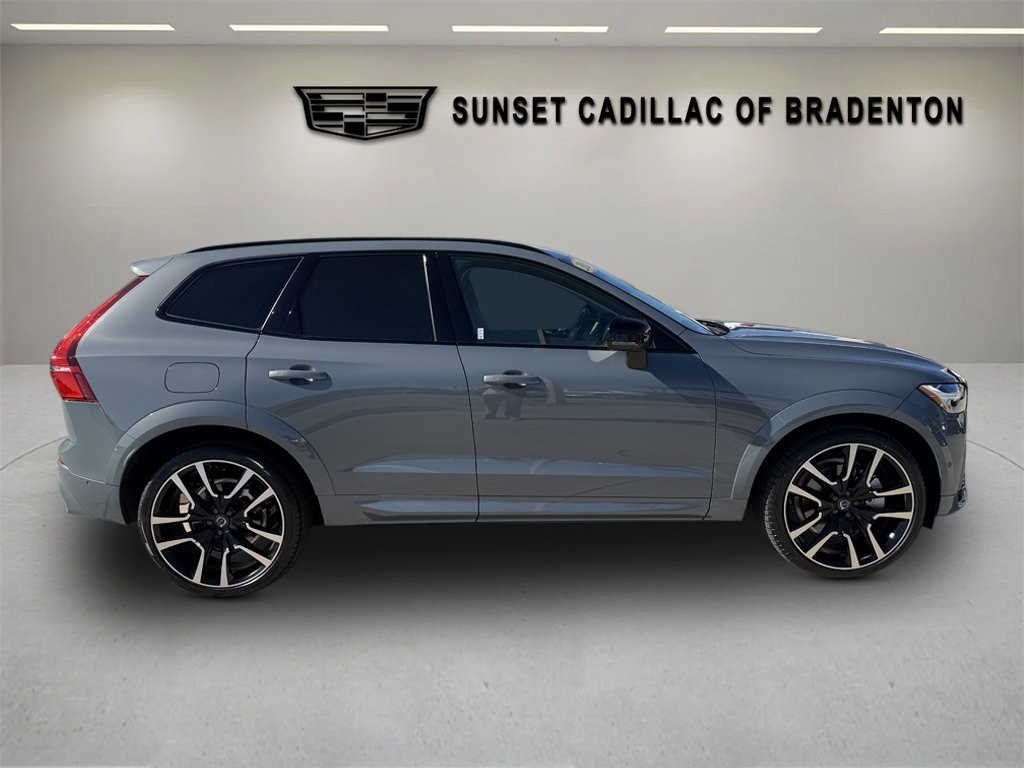 Used 2024 Volvo XC60 T8 Ultimate w/ Protection Package Premier AWD/4WD image 2