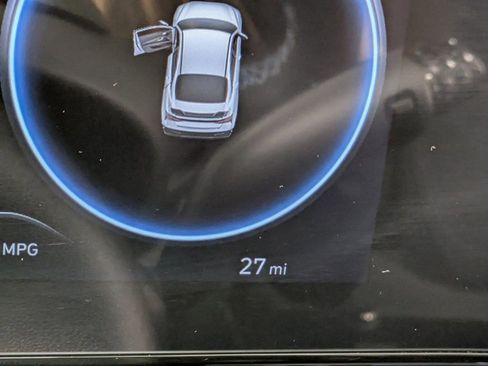 Used 2025 Hyundai Elantra N image 17