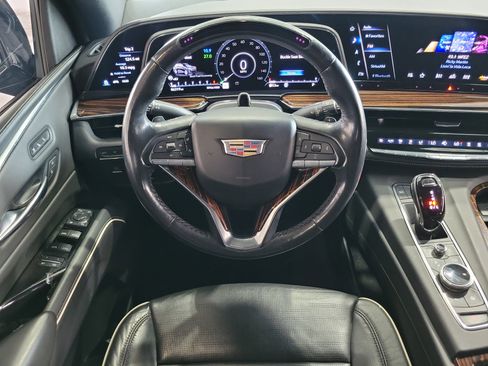 Used 2022 Cadillac Escalade ESV Premium Luxury w/ Performance Package image 13