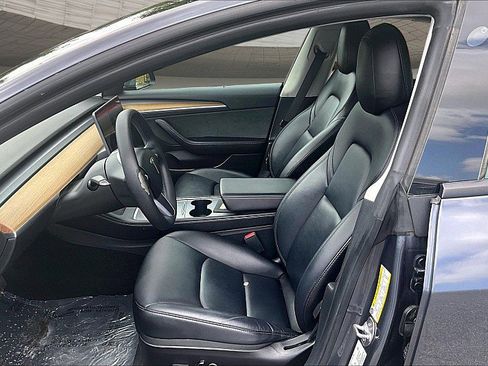 Used 2022 Tesla Model 3 Long Range image 22