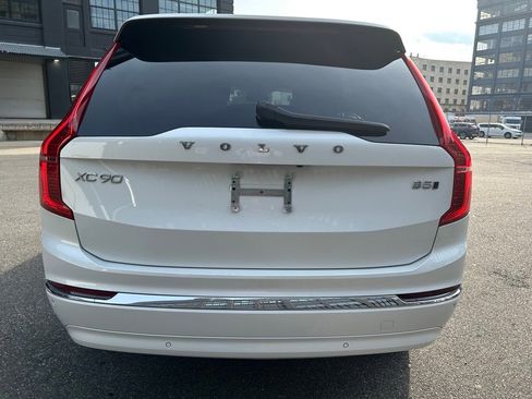 Certified 2024 Volvo XC90 B5 Plus image 12
