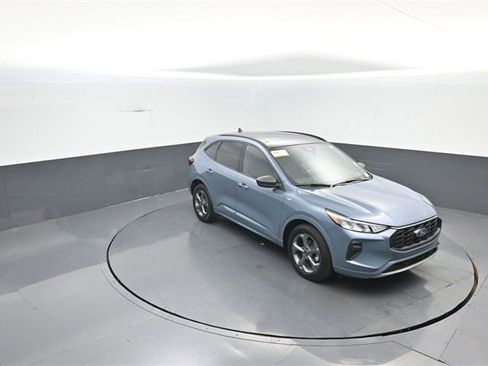 Certified 2023 Ford Escape ST-Line w/ Tech Pack #1 image 18