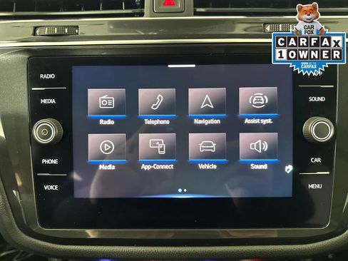 Used 2022 Volkswagen Tiguan SE w/ Panoramic Sunroof Package image 20