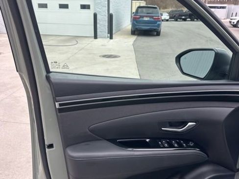 Used 2024 Hyundai Santa Cruz Limited image 40