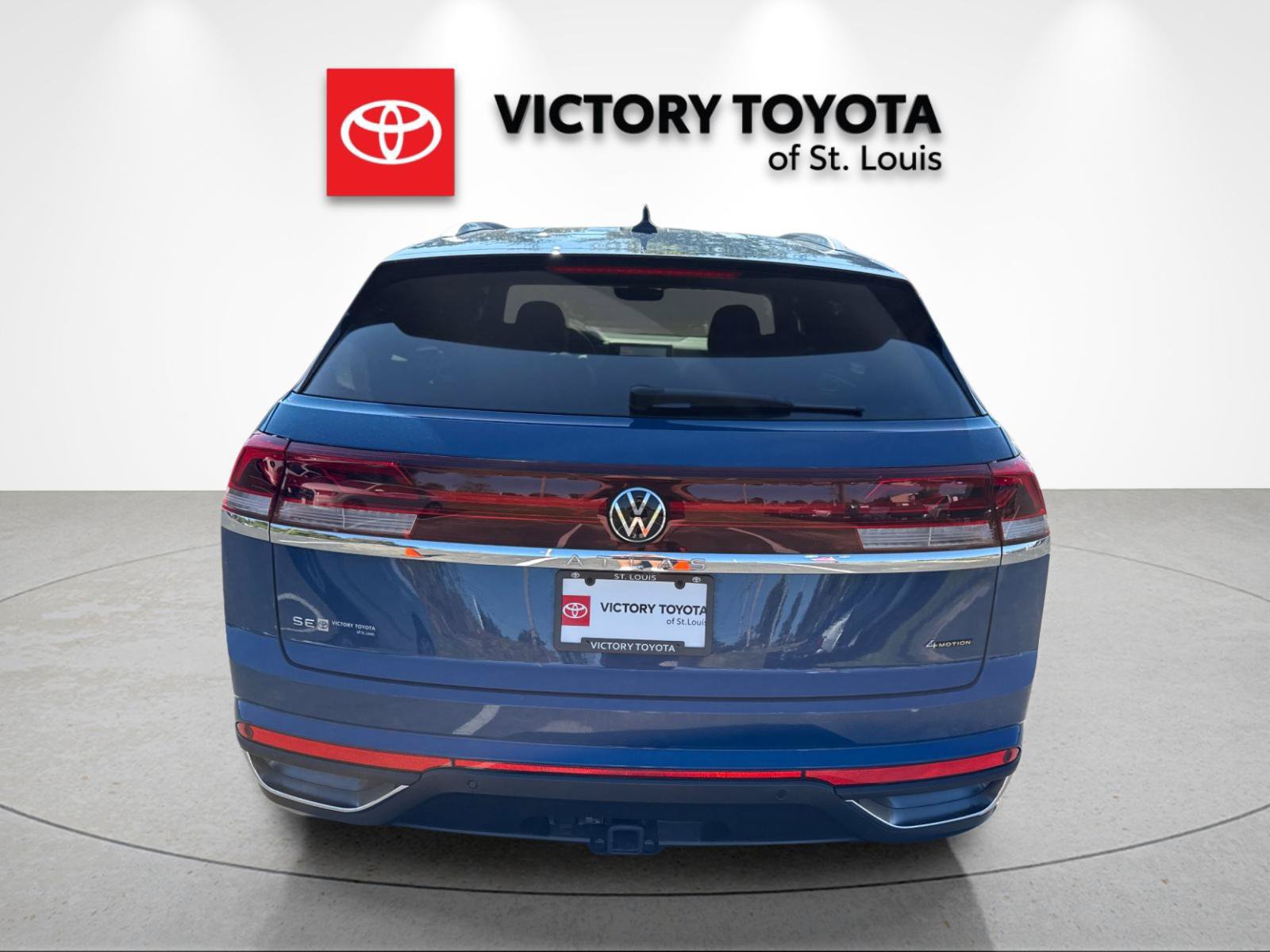 Used 2026 Volkswagen Atlas Cross Sport SE AWD/4WD image 4