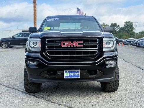 Used 2017 GMC Sierra 1500 SLE w/ SLE Value Package AWD/4WD image 9